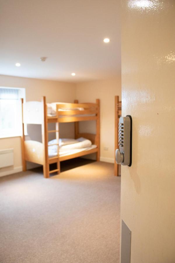 Stonehenge Hostel - Yha Affliated Cholderton Buitenkant foto